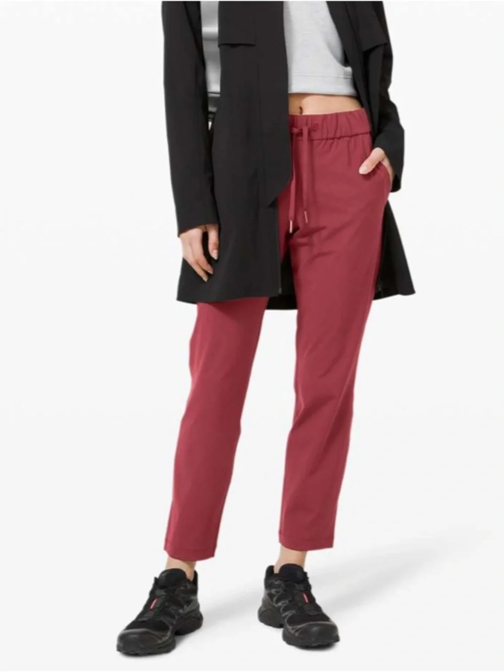 Lululemon On The Fly 7/8 Pant Size 8 Chianti Red Berry 26.5” Inseam Pockets
